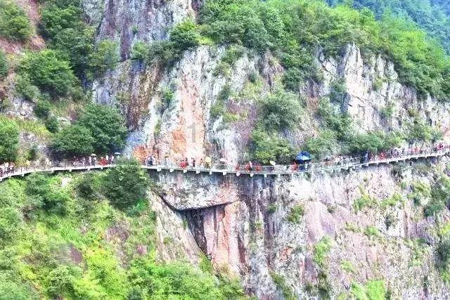 多方携手送真情 “暖冬”帮扶暖人心